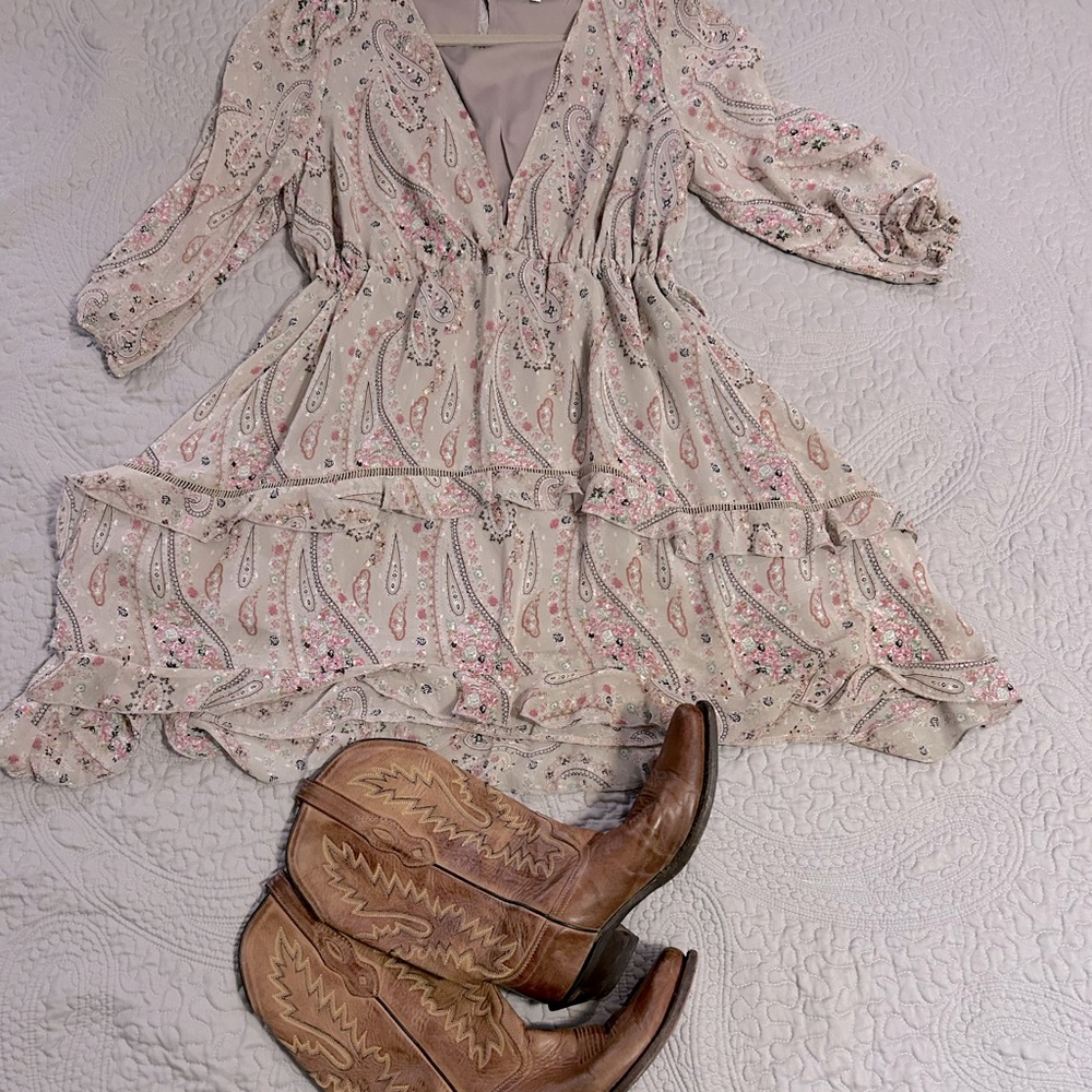 Baevelry size L Bohemian Paisley Dress